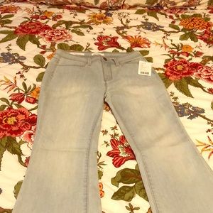 Urban outfitters light wash jeans never worn